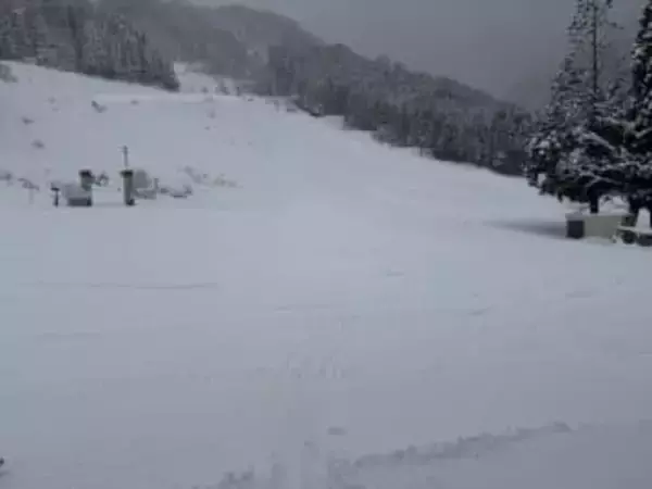 宇奈月温泉スキー場が5日オープン　年明け寒波の降雪で一部ゲレンデで滑走可能に　去年クリスマス開始予定も雪不足で延期に　富山・黒部市