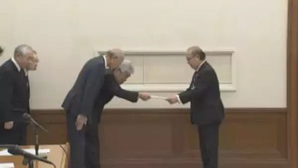 地元住民や観光関係者らが知事に要望　「なくてはならない電車」富山地鉄本線の維持求める　富山