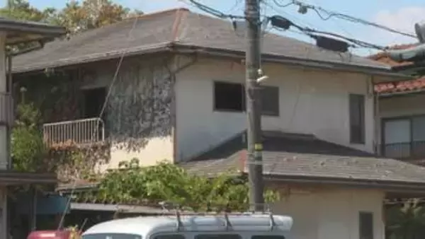 「破裂する音、3回ぐらい」住宅から出火　消防車12台出動、1時間後に消し止められる　75歳女性を救急搬送も命に別状なし　富山・高岡市