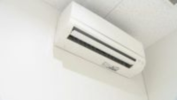 「風向きを下向きに」“温度ムラ”解消で効率よく部屋を暖かく　ダイキン広報に聞くエアコンの電気代節約術　年始は日本海で荒天予想