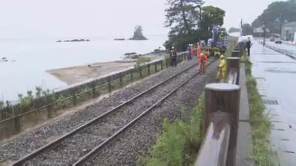 運休続くJR氷見線 6日から全線で運転再開 記録的な大雨で土砂が流入【富山県・氷見市】