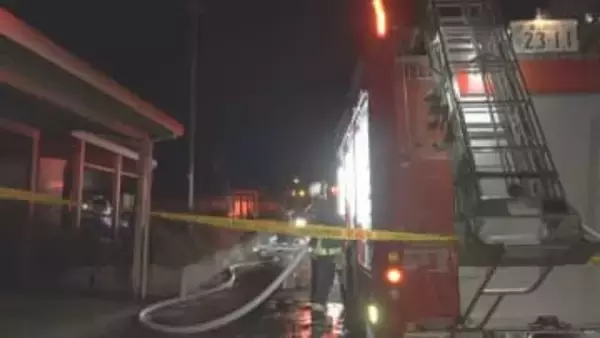 倉庫焼いた火事は温度設定機のコンセントが火元か　富山市浜黒崎キャンプ場に近い住宅街　タイヤや農機具収納する倉庫