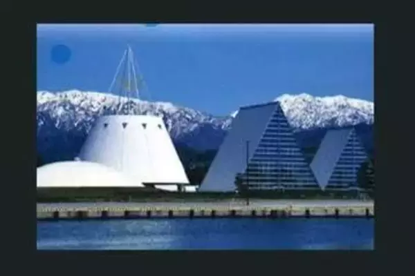 「富山湾に春の訪れ…上位蜃気楼「Cランク」観測　対岸の景色が伸び、反転する不思議な光景【6日午後2時20分発表 魚津埋没林博物館】」の画像