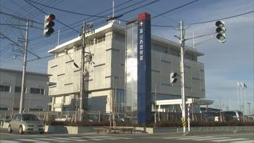 「口座を不正に使われている…」80代女性から通帳とカードだまし取った疑い　横浜の16歳少年、詐欺と窃盗容疑で逮捕　現金計49万円引き出す特殊詐欺　富山