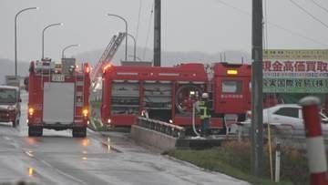 「炎と白煙が見える」リサイクル会社で火事　けが人なし　40分後に消し止められる　富山