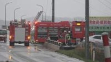 「炎と白煙が見える」リサイクル会社で火事　けが人なし　40分後に消し止められる　富山