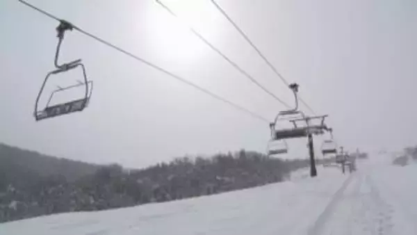 牛岳温泉スキー場7日から営業再開　リフト不具合で1日から営業休止　4人乗りリフト緊急停止で一時約200人取り残し　富山