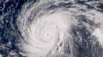 【台風4号】いまどこ？これからどこへ？中心気圧905hPa、最大風速60m/s…猛烈な勢力で “小笠原近海へ北上” 見込み【雨と風のシミュレーション】