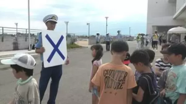 「横断歩道で手をあげたい」夏休み前に親子で楽しく交通ルール学ぶ 夏の交通安全親子フェスティバル 富山