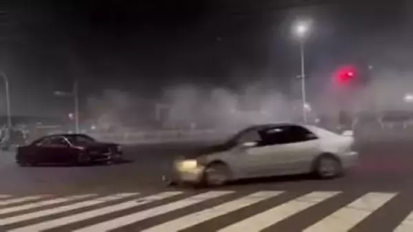 名古屋の金城ふ頭で「危険なドリフト走行」　20代から30代の男3人を逮捕　3人は容疑を否認　愛知県警