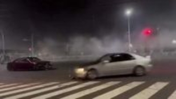 名古屋の金城ふ頭で「危険なドリフト走行」　20代から30代の男3人を逮捕　3人は容疑を否認　愛知県警