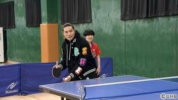 EXILE SHOKICHI、とにかく明るい安村が高校生と卓球対決！ 部活に青春を懸ける生徒を応援