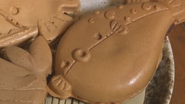 海の幸をイメージ・・・下関の新名物”しもやき” 　生地にあんこやカスタードがたっぷり