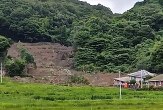 男性（70代）の捜索活動再開…大雨による土砂崩れで住宅に土砂流入、１人行方不明　山口・平生町