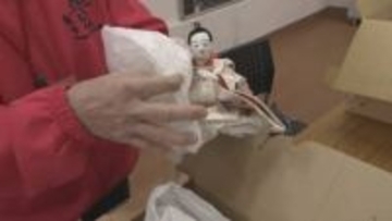 古い町並みをひな人形で彩る　「大殿ひなさんぽ」前に飾りつけ　山口