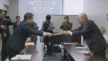 航空ショーの爆音、市街地上空飛行やめて！爆音訴訟の会申し入れ　山口・岩国