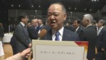 経営トップに聞く 経済見通しや新年の抱負は？ 新春恒例名刺交換会　山口・下関