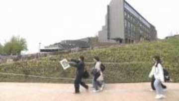 「先輩として後輩にもいいところを教える」ガイド役は上級生　新入生歓迎イベント　山口県立大学