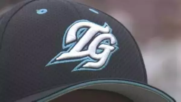 夏の前哨戦　高川学園が3年ぶり8回目の優勝　下関国際との決勝制す　春の高校野球山口県大会