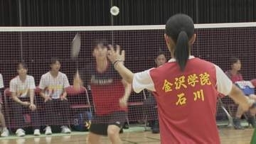 全国の強豪校が集う女子バドミントン大会“アデリーカップ”始まる　海外からの出場も