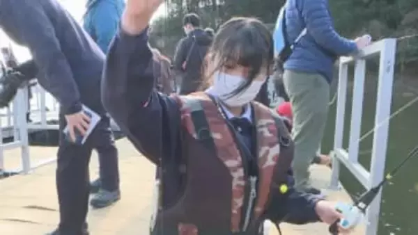 「達成感がすごかった」卒業前の思い出づくり　小学6年生が「ワカサギ釣り」　山口・下関