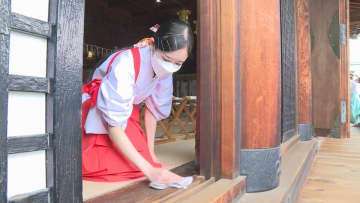 防府天満宮で”すす払い” けがれを落とし境内を清める 例年約45万人の初詣客　山口・防府