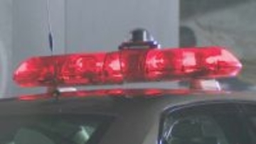 【速報】ダンプカー・乗用車・軽乗用車３台が絡む事故　社内に閉じ込められた２人けが　山口