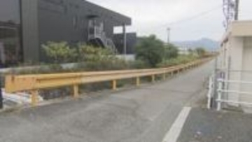 市街地で熊目撃！維新みらいふスタジアムから約150メートル離れた道　警察が注意呼びかける　山口