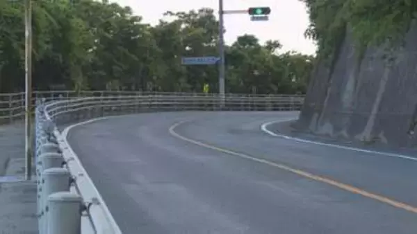 国道191号で正面衝突　大型バイクの男性（60）死亡　山口・萩