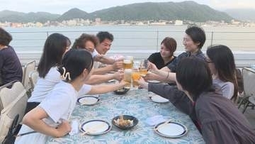 関門海峡を一望！下関グランドホテルでビアガーデンにぎわう 　時間無制限で満喫