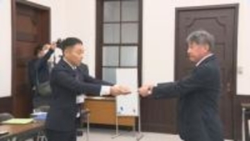 自衛隊の円滑な利用を可能にするとした「特定利用空港」　指定撤回を…市民団体が申し入れ　山口県