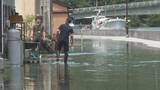 「日本海沿岸で建物そばまで海水迫る　道路は冠水　長門市と萩市に一時レベル４高潮危険警報　山口」の画像1