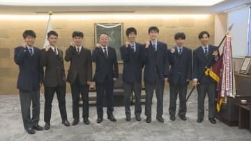 ３３年ぶりの都大路　宇部鴻城高校陸上競技部が市長表敬　健闘誓う　山口