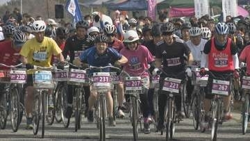 ママチャリ113チームが駆ける！5時間リレー　山口きらら博記念公園で1000人が爽快ラン