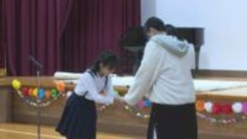 「本物の成人式まで私を見守って」１０歳の誓い　２分の１成人式　山口・萩