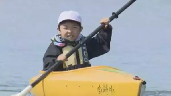 ふるさとの湖にこぎ出る　児童がカヌー体験　山口・宇部