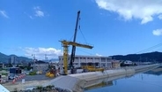 橋の工事現場で足場崩れる　男性作業中２人が川に落下　重傷のもよう　山口・柳井