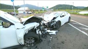 【観光地で相次ぐレンタカー事故】香港から来た家族4人が乗るレンタカーが別の車と正面衝突…搬送された男女6人のうち中国籍の53歳女性が容体急変で死亡＜北海道富良野市＞