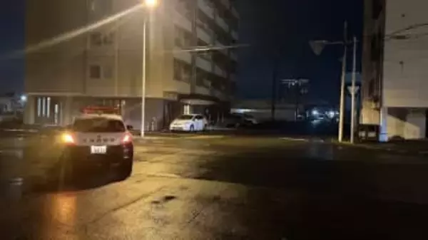 【最新】90代とみられる女性が軽自動車にはねられ意識不明で搬送…自称・アルバイト従業員の65歳男を過失運転致傷の疑いで逮捕＿現場は信号機がない交差点〈北海道旭川市〉