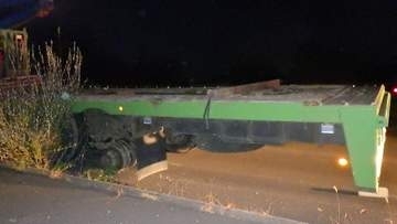 あわや大事故に…トラックのタイヤ2本外れる→1本が対向車線の別のトラックに衝突”ケガ人なし”現場は交通量の多い国道→警察がナットの締め付け状態の確認呼びかけ〈北海道旭川市〉