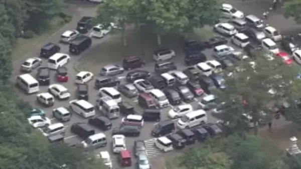 【真冬の夜の避難どうする】津波警報で約4万2000人に避難指示…避難所へ向かう車の列で“渋滞”発生「いつでもどこでも寝られる」＿「寒くなると徒歩はちょっと厳しい」断念する人も〈北海道〉