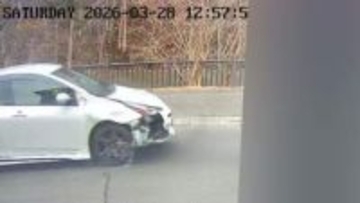 【千歳市の女性ひき逃げ】運転者は？逃走した車は“名古屋ナンバーの白い乗用車”付近の住宅街で起きた当て逃げも「同一車両」か＿警察が事故当時の運転者特定急ぐ〈北海道千歳市〉