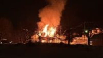 【速報】「建物から火が見える」北海道旭川市で住宅が炎上中