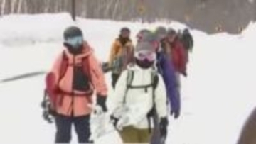 「あっという間でした」幅約200メートル・長さ300メートルの雪崩が突然発生…外国人グループのうち男性1人が巻き込まれる→同行者らによって救助され搬送〈北海道上富良野町〉