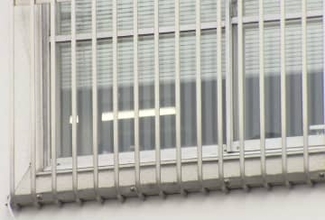 【髪を引っ張る・頭部を平手打ち・複数回からだに足蹴り】交際相手の20代女性にケガを負わせた27歳会社員の男を逮捕「ケンカしたけど、殴ったり蹴ったりはしていない」と供述＜北海道札幌市＞