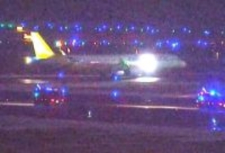 新千歳空港の滑走路上でフィリピンからの航空機が停止…ケガ人なし…2本ある滑走路のうち1本閉鎖…車輪が動かなくなったとの情報も