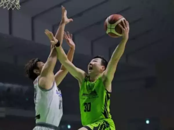 【レバンガ北海道】富永啓生24得点、2ポイントシュートとフリースローの成功率100％ 京都に快勝でホーム10連勝！ロイブルHC「13人全員がしっかりパフォーマンス」