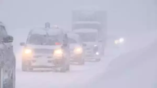 【初の「フェーズ3」発動】災害級の大雪となった札幌…いまだ幹線道路は渋滞＆路線バスも運休―デコボコ道路＆視界を遮る雪山に市民は「北国だからしょうがない」札幌の除排雪はいつ終わる？市の対策は＜北海道＞