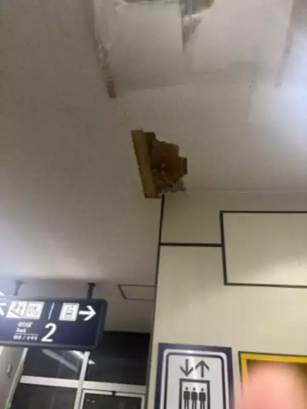 【最新】JR新札幌駅で重さ約1.4キロの「岩綿吸音板」が高さ3メートルから落下…天井裏の「雨どい」継ぎ目が凍結と融解繰り返し隙間が発生_雨水が流れ込んで板の重さが増して落下したか〈北海道〉