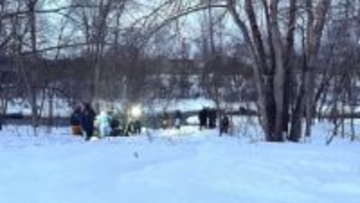 【変死体】「川の中州に人の足のようなものが見える」目撃から2日後に通報…腐敗が進んだ“年齢不明の女性とみられる遺体"が見つかる〈北海道旭川市〉